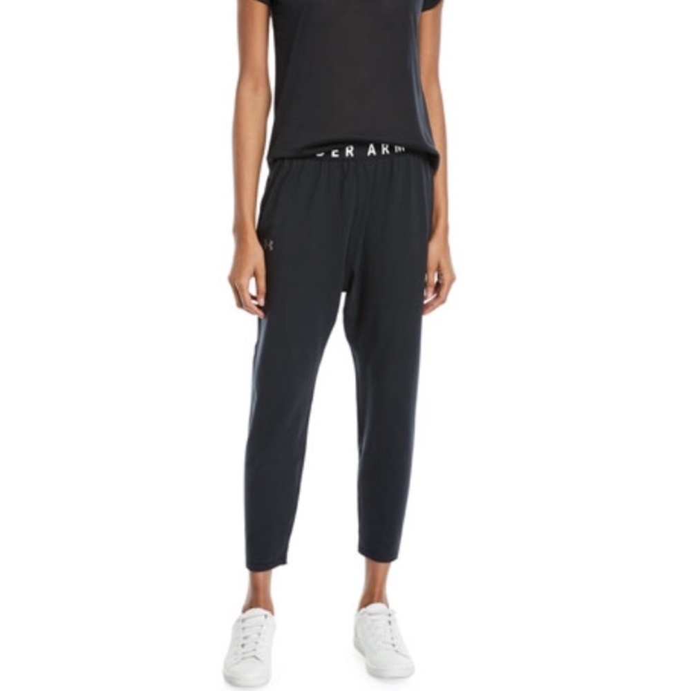 UNDER ARMOUR Favorite Tapered Slouch Cropped Pants
